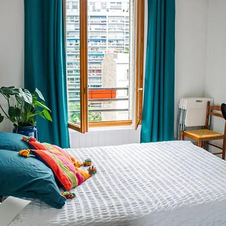 Charming Design Apt In The Heart Of Paris Paris